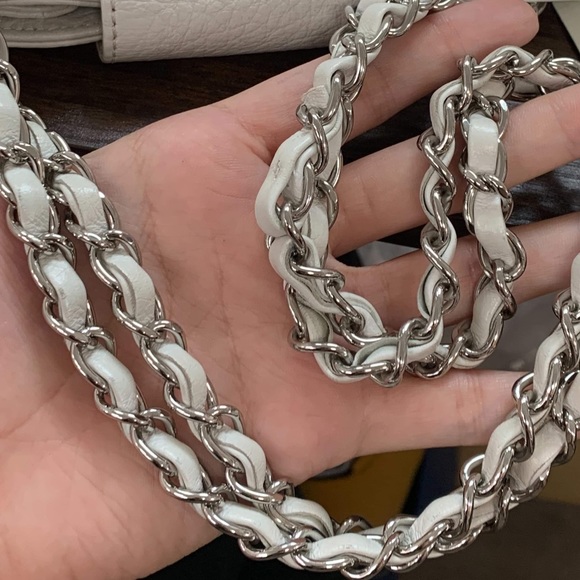 Chanel Reissue white - Picture 9 of 11